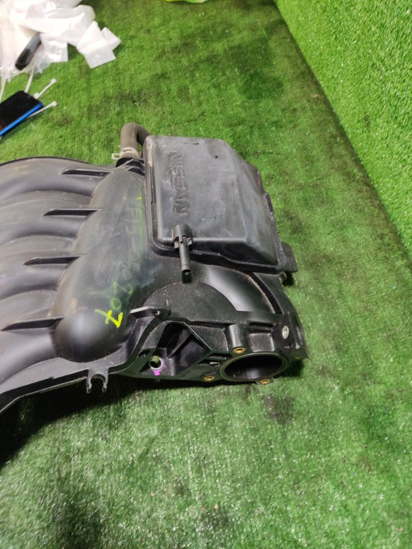 Впускной коллектор Nissan Tiida C11