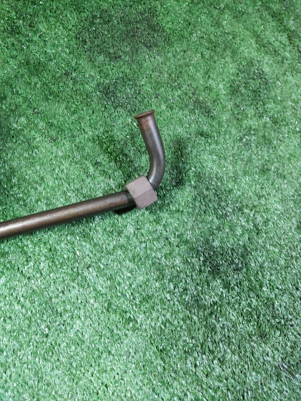 Трубка картерных газов Mazda Demio