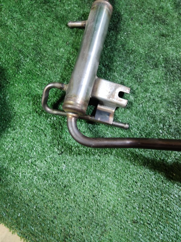 Трубка картерных газов Mazda Demio