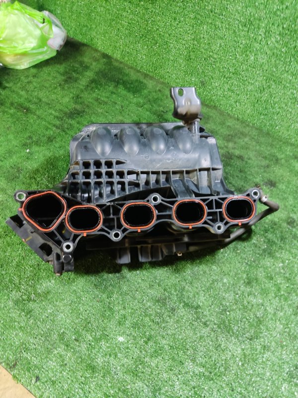 Впускной коллектор Honda Stepwgn