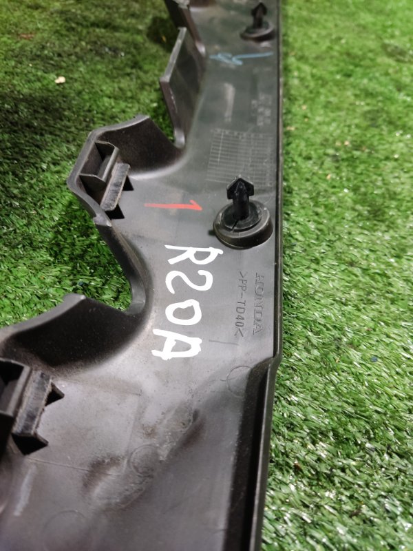 Накладка двигателя декоративная Honda Stepwgn