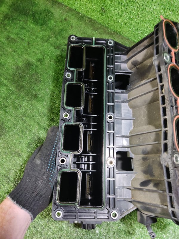 Впускной коллектор Nissan Sylphy