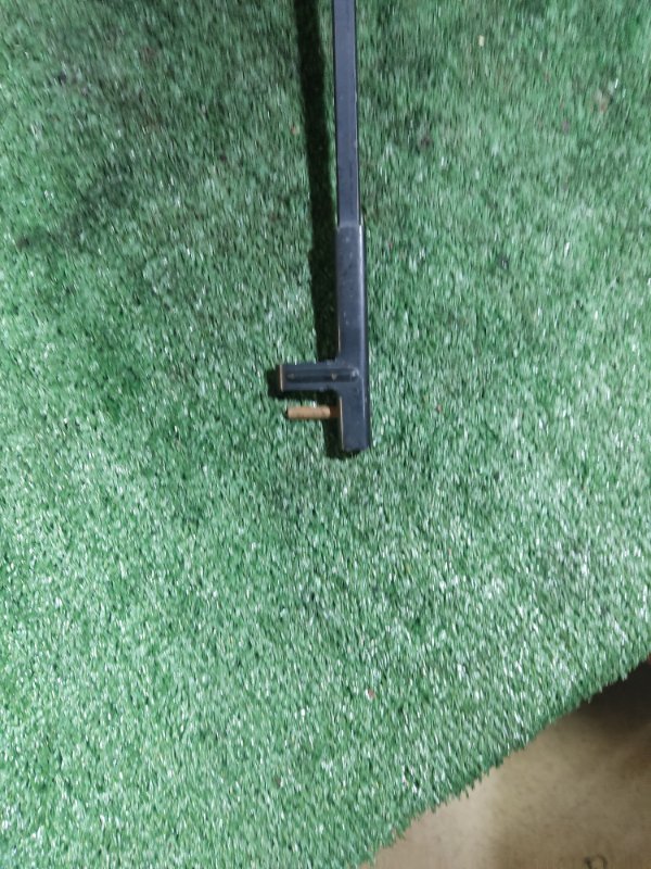 Поводок стеклоочистителя правый Opel Astra H