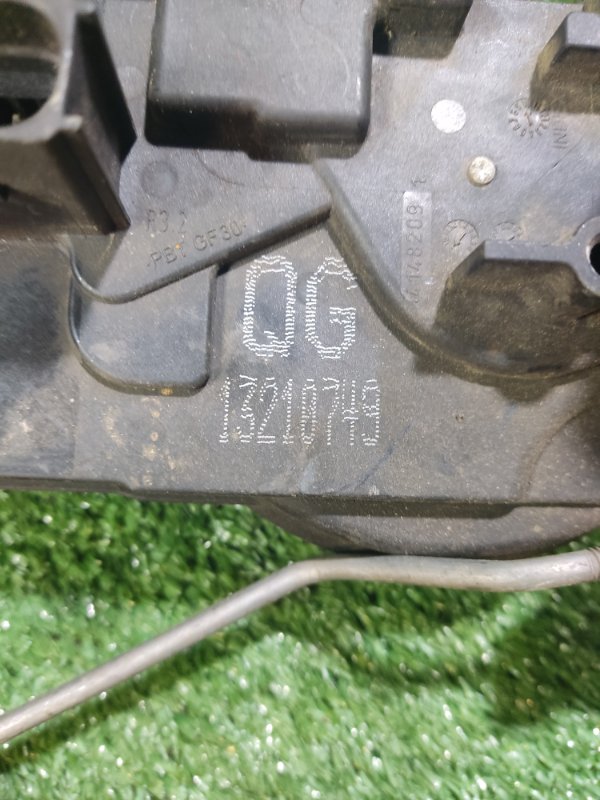 Замок двери Opel Astra H