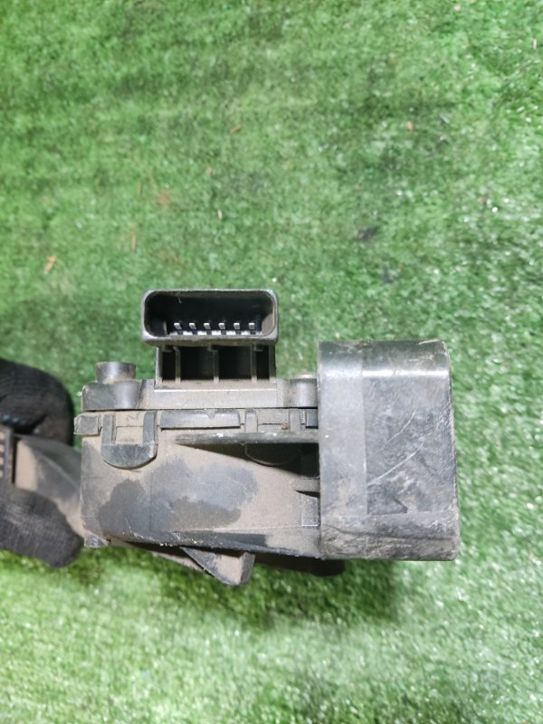 Педаль газа Opel Astra H