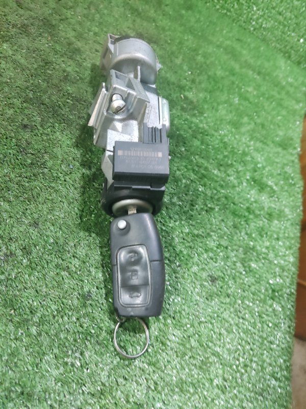 Замок зажигания Ford Focus 2010 2