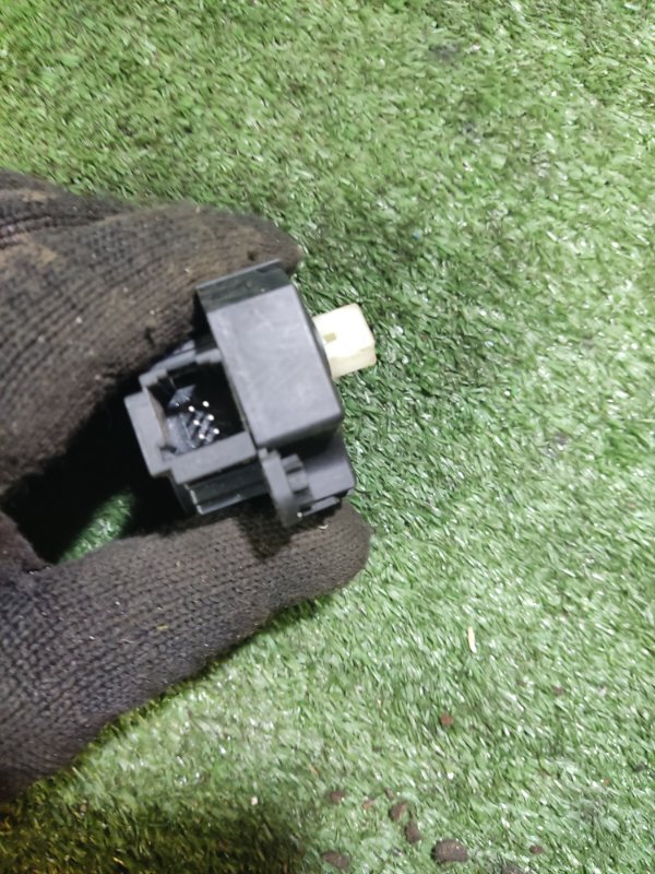 Моторчик заслонки отопителя Renault Megane 2