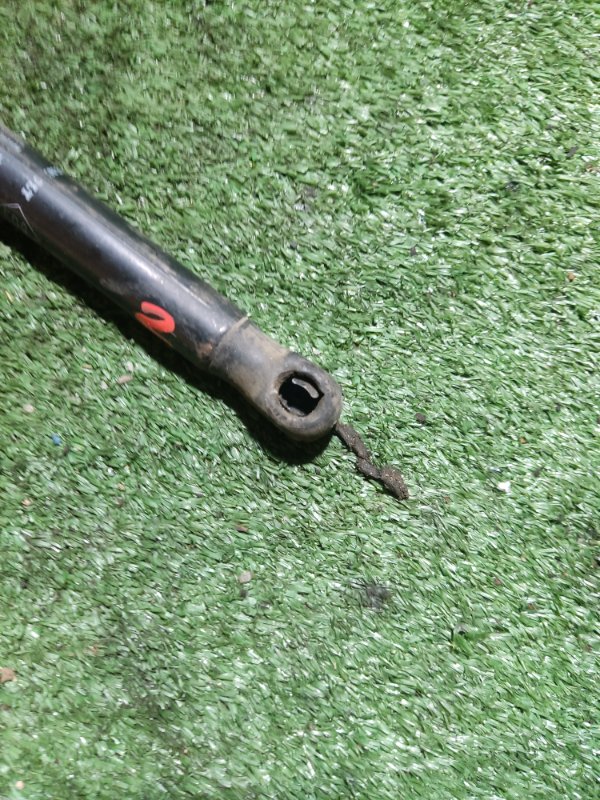 Амортизатор крышки багажника Renault Megane 2