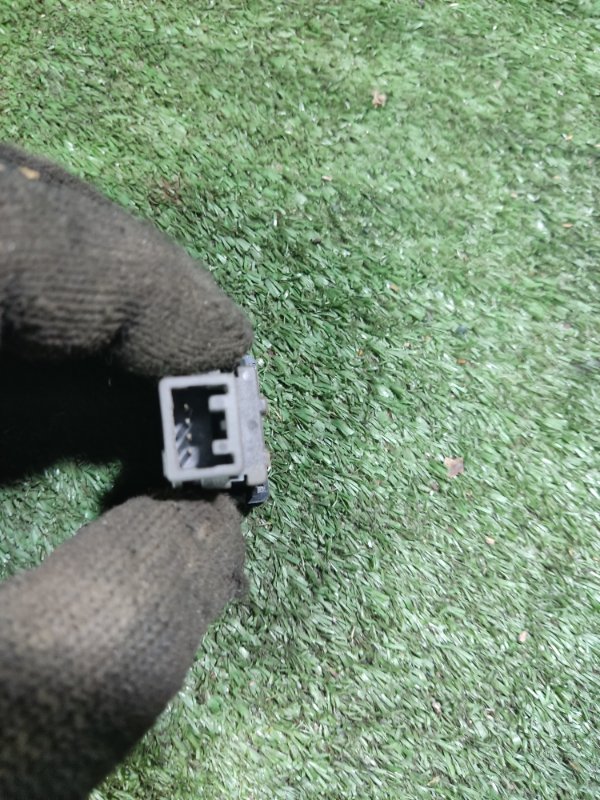 Кнопка корректора фар Toyota Auris