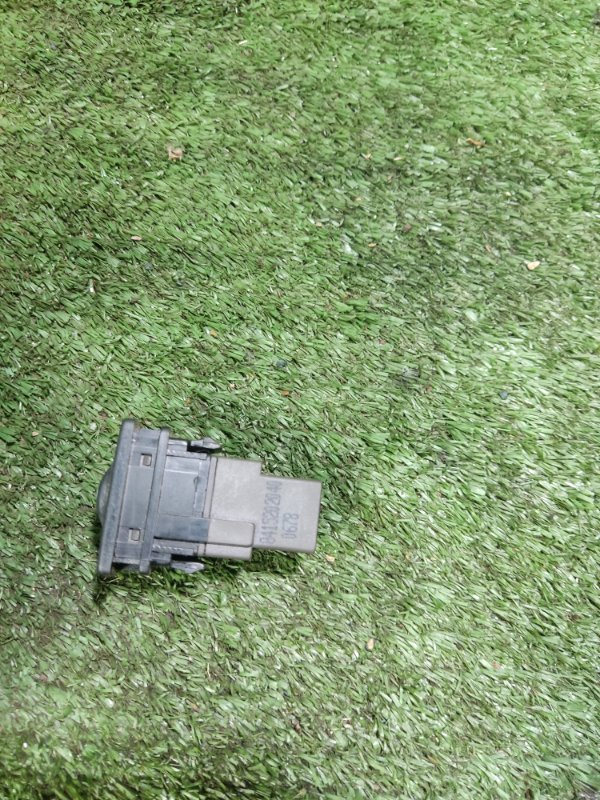 Кнопка корректора фар Toyota Auris