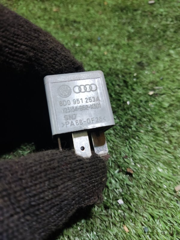 Реле Audi A6 2006 C6