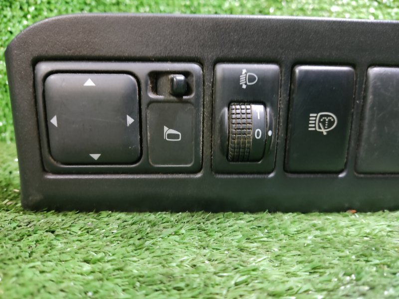 Блок кнопок Nissan Note E11