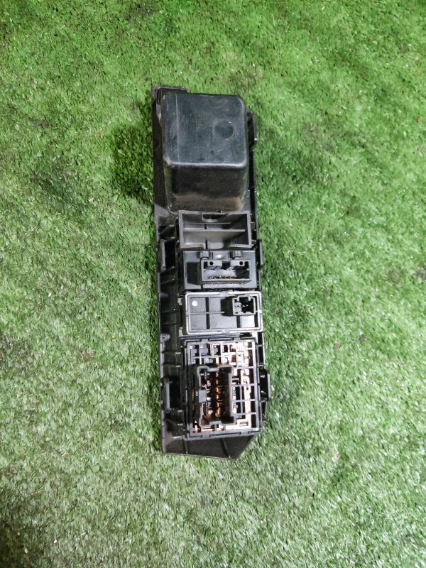 Блок кнопок Nissan Note E11