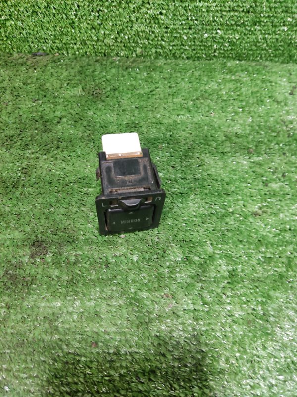 Блок управления зеркалами Toyota Estima Lucida