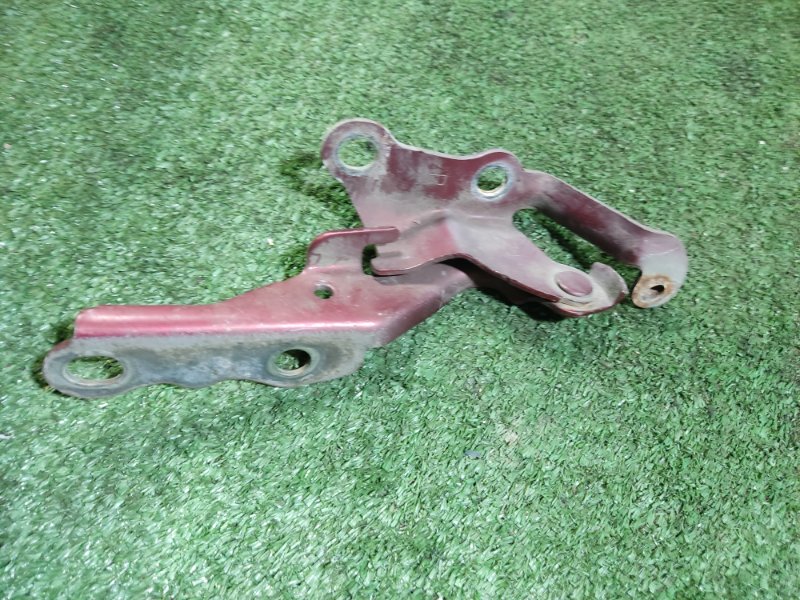 Петля капота Toyota Corolla E120