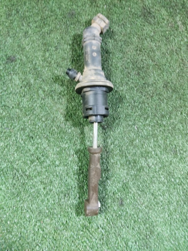 Главный цилиндр сцепления LADA Largus Cross