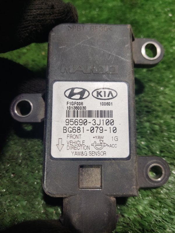 Датчик угла поворота руля Kia Cerato 2