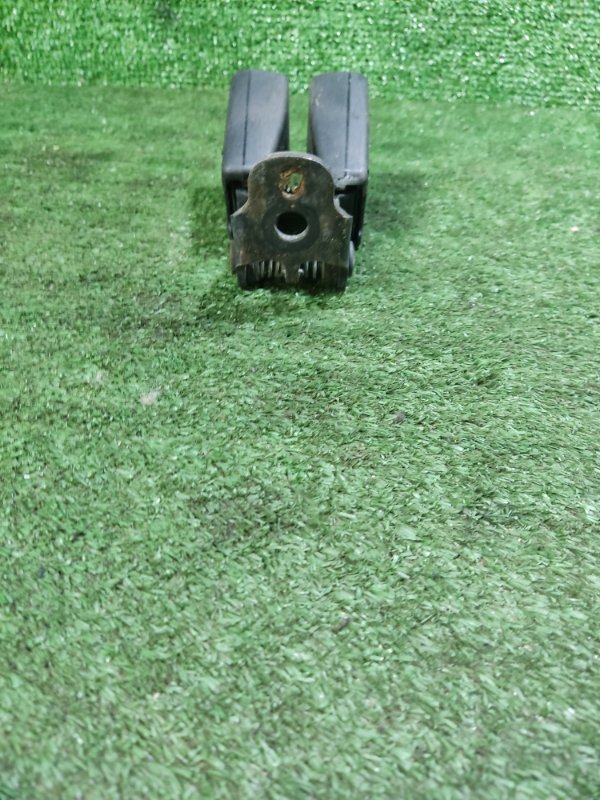 Защелка ремня безопасности Ford Focus 1