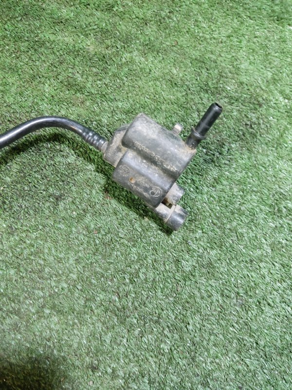 Клапан вентиляции топливного бака LADA Kalina