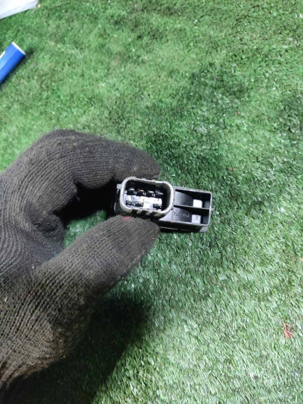 Кнопка стеклоподъемника LADA Kalina