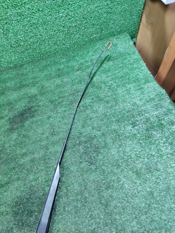 Поводок стеклоочистителя правый LADA Kalina