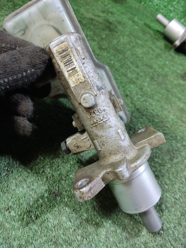 Главный тормозной цилиндр LADA Kalina