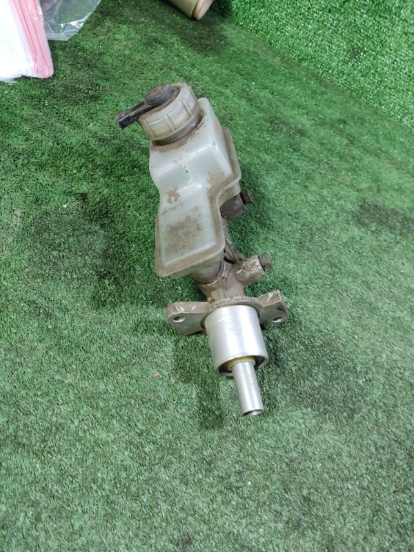 Главный тормозной цилиндр LADA Kalina