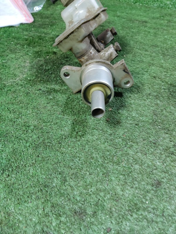 Главный тормозной цилиндр LADA Kalina