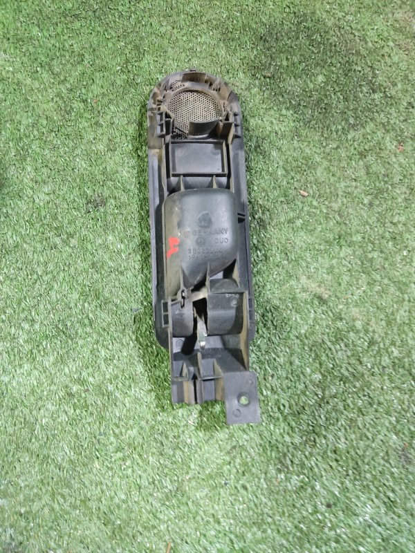 Ручка двери внутренняя Volkswagen Passat B5