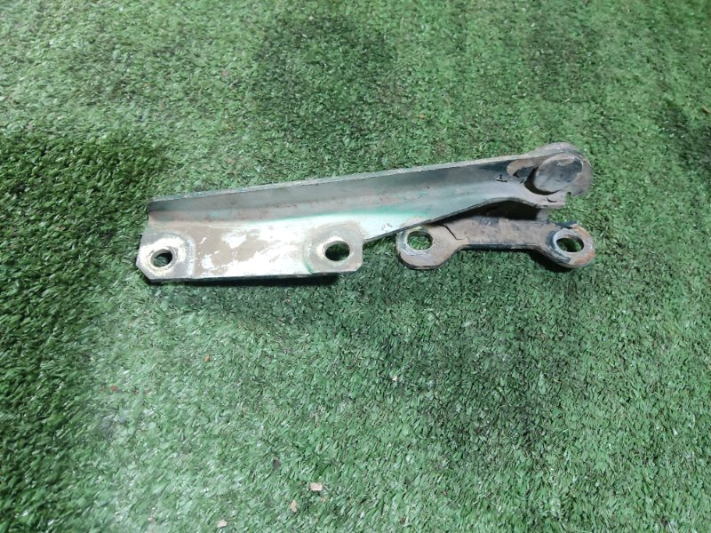 Петля капота Mitsubishi Carisma