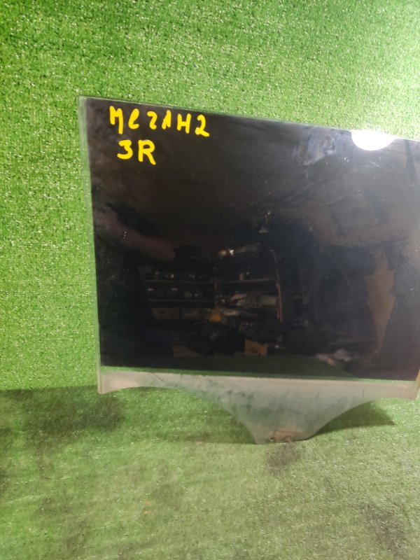 Стекло двери заднее правое Renault Megane 2 1079