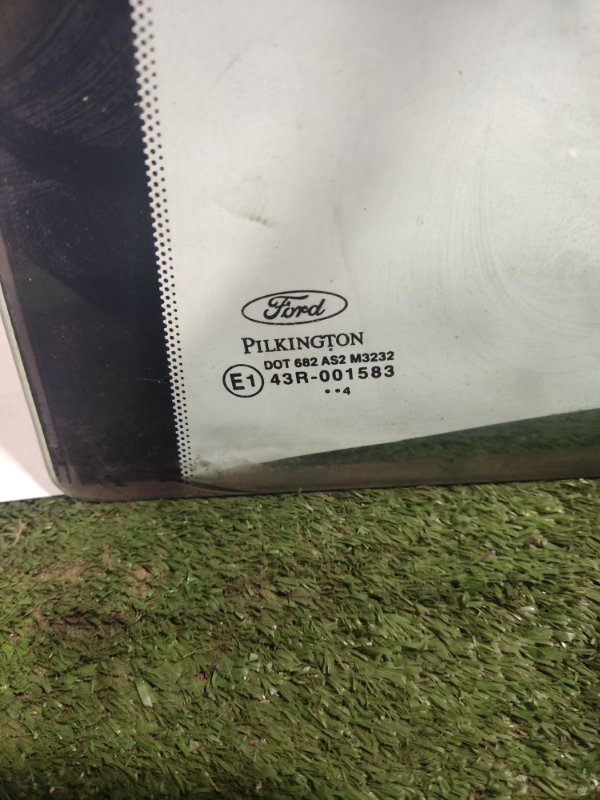 Стекло заднее правое Ford Fusion