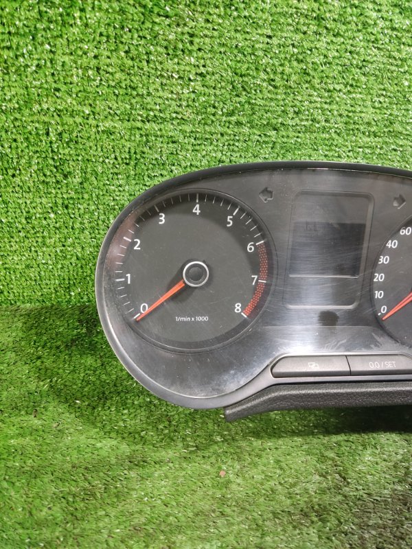 Панель приборов Volkswagen Polo 2013 Sed RUS
