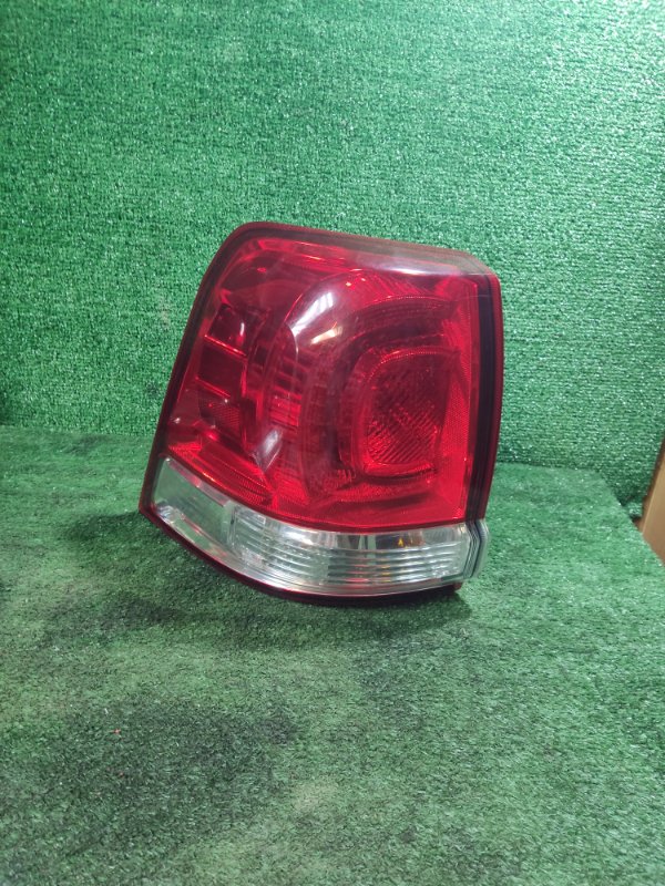 Фонарь задний левый Toyota Land Cruiser 2008 200