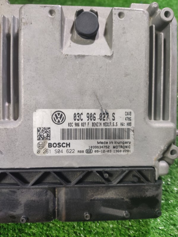 Блок управления двигателем Volkswagen Touran