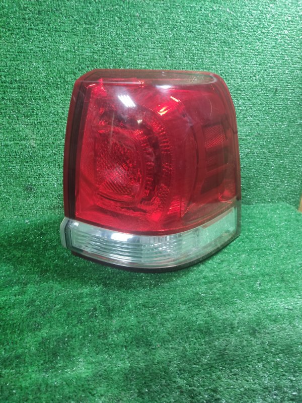 Фонарь задний правый Toyota Land Cruiser 2008 200