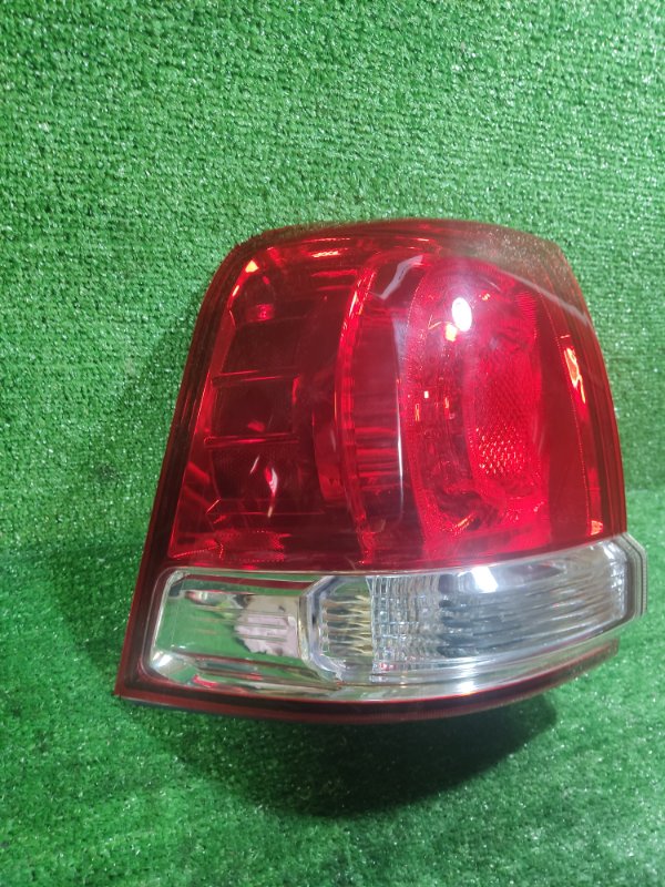 Фонарь задний левый Toyota Land Cruiser 2008 200