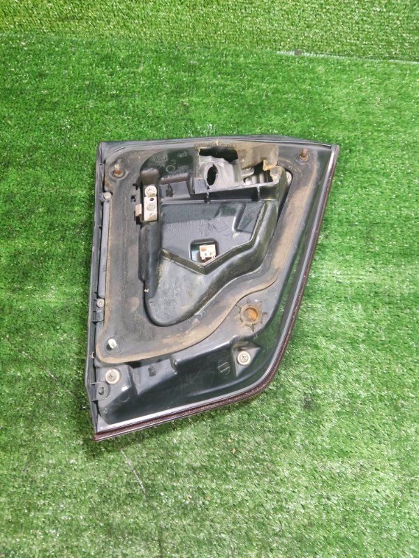 Фонарь внутренний Toyota Land Cruiser 2008 200