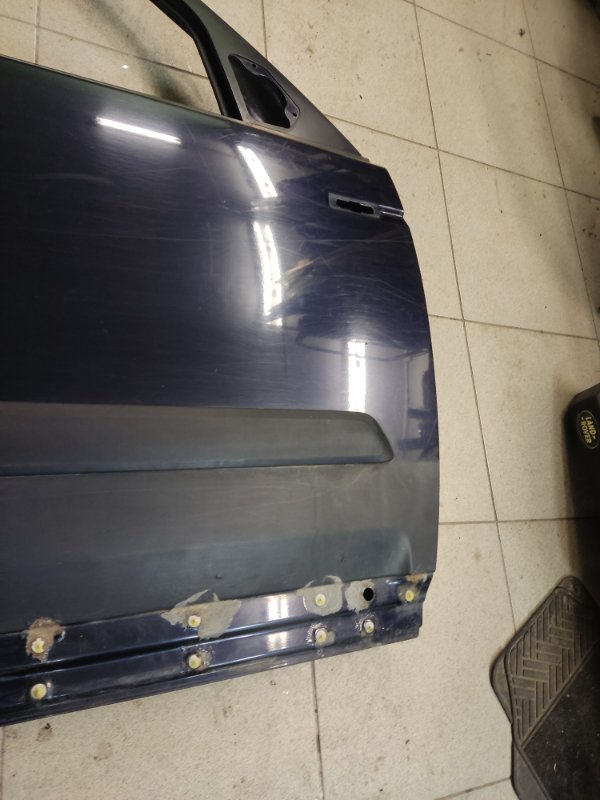 Дверь передняя правая Land Rover Discovery 2006 3