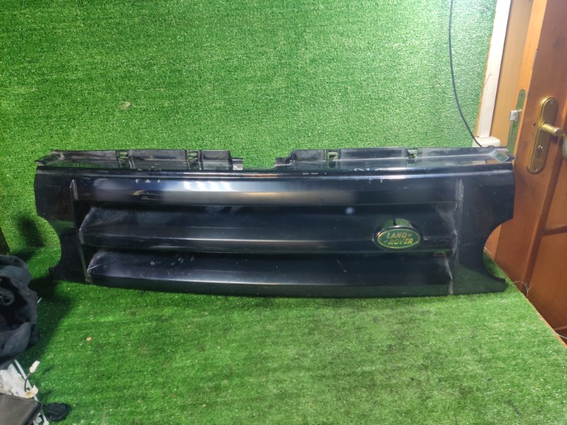 Решетка радиатора Land Rover Discovery 2006 3