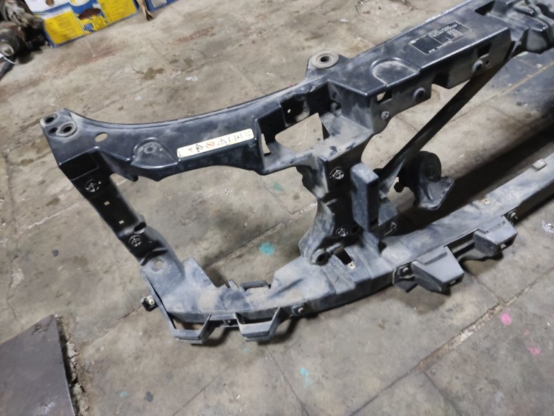 Панель передняя Land Rover Discovery 2006 3