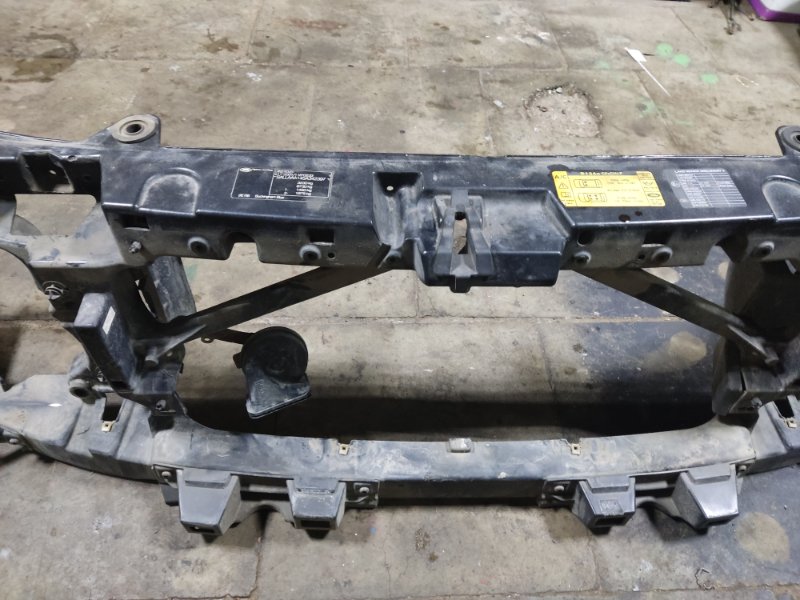 Панель передняя Land Rover Discovery 2006 3