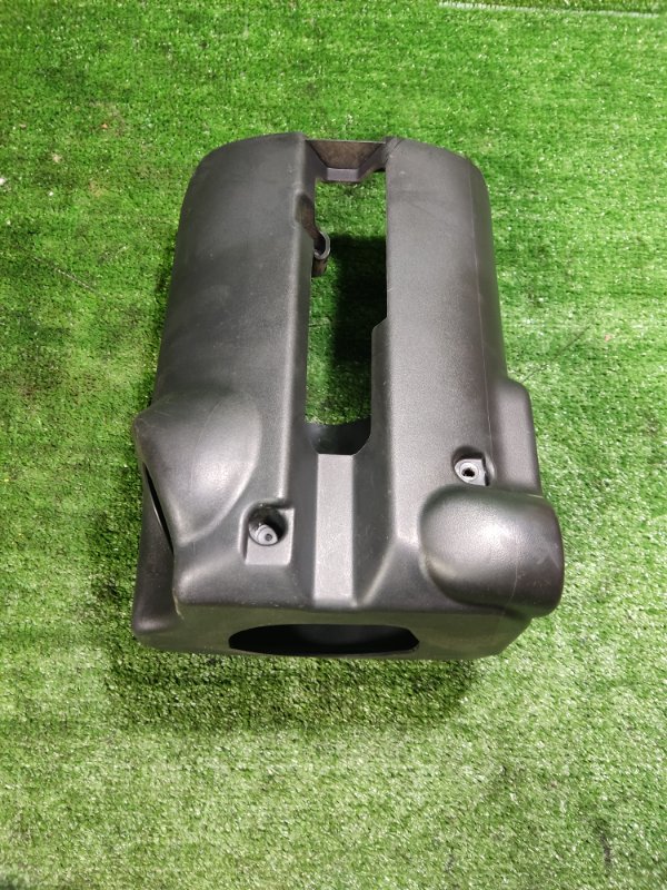 Кожух рулевой колонки Land Rover Discovery 2006 3