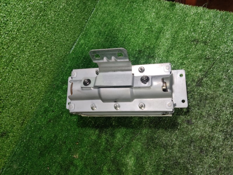 Подушка безопасности в торпеду Land Rover Discovery 2006 3