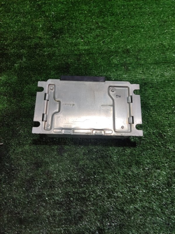 Блок управления раздаткой Land Rover Discovery 2006 3
