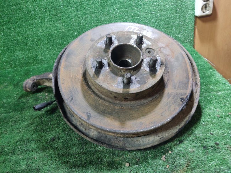 Кулак поворотный Land Rover Discovery 2006 3