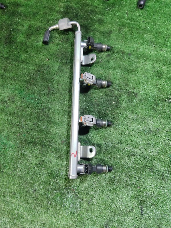 Рампа топливная с форсунками Nissan X-Trail T31