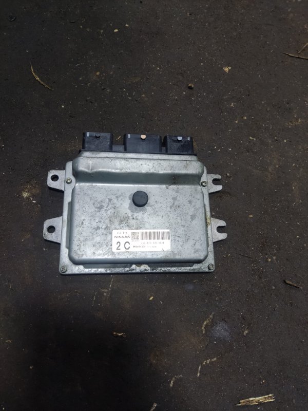Блок управления двигателем Nissan Bluebird Sylphy