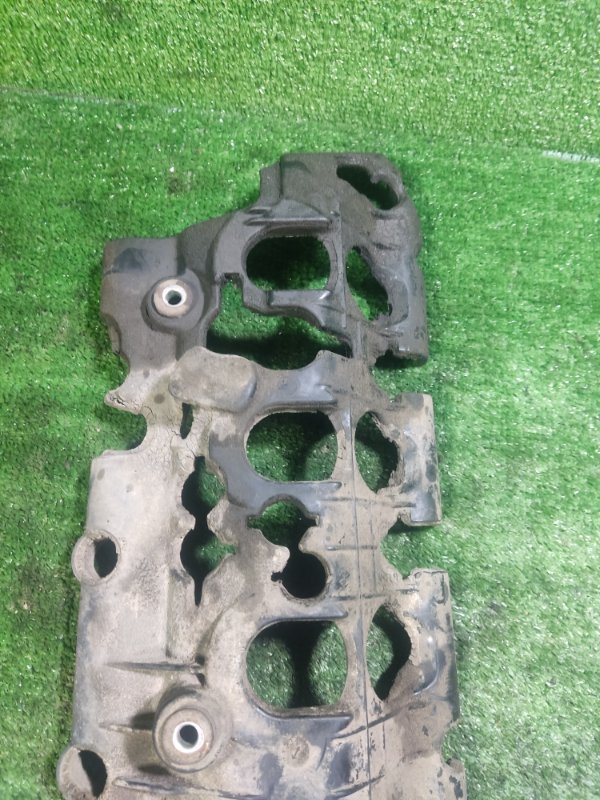 Накладка клапанной крышки Toyota Land Cruiser 2008 200