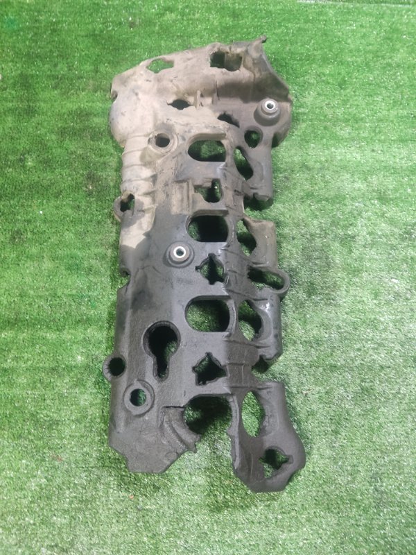 Накладка клапанной крышки Toyota Land Cruiser 2008 200